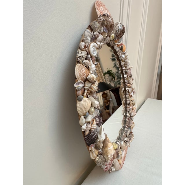 1940s Mid Century Palm Beach Regency Oval Shell Encrusted Wall Mirror in the Style of Tony Duquette For Sale - Image 5 of 12