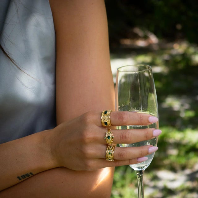 Goddess Cleopatra Emerald & Gold Adjustable Ring, Size 4 For Sale - Image 4 of 8