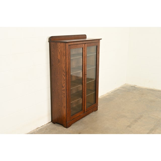 Larkin & Co. Antique Mission Oak Arts & Crafts Glass Front Bookcase Cabinet by Larkin Co., Circa 1910 For Sale - Image 4 of 15