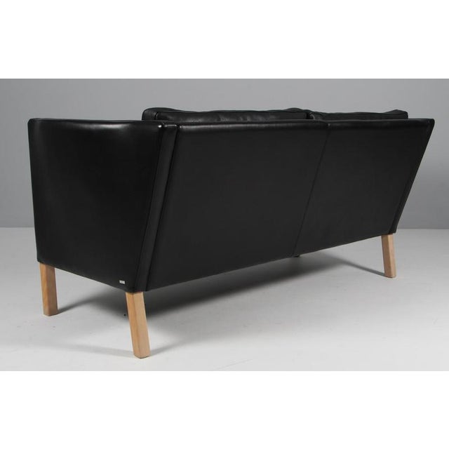 Wood AV59 Two-Seat Sofa from Arne Vodder, 2000s For Sale - Image 7 of 9