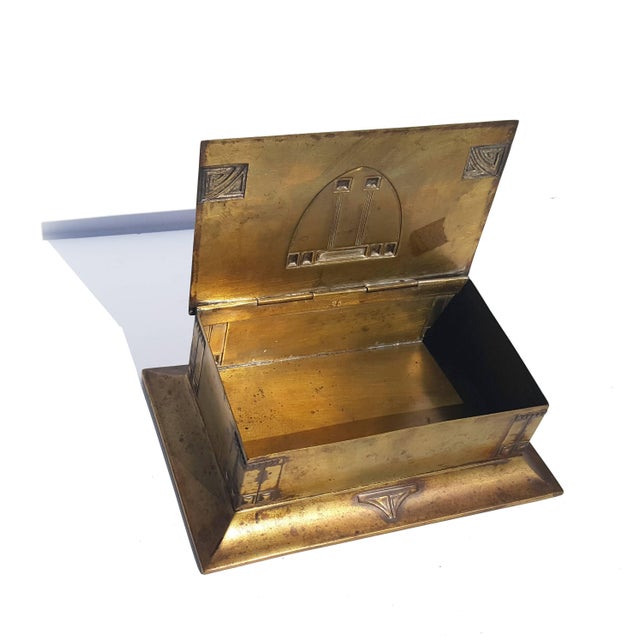 Brass-plated German secessionist keepsake box. The piece dates back to the early 20th century.
