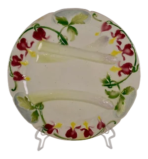 K&G St. Clément French Faïence Bleeding Heart Asparagus Plate