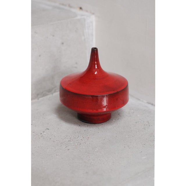 Mid-Century Modern Red Glazed Ceramic Vases attributed to Rogier Vandeweghe for Amphora, Belgium, 1960s, Set of 2 For Sale - Image 3 of 6