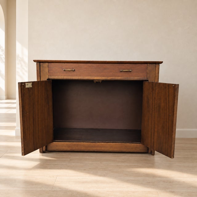Saginaw Extendomatic Mid-Century Walnut Convertible Dining Table Cabinet For Sale - Image 15 of 18