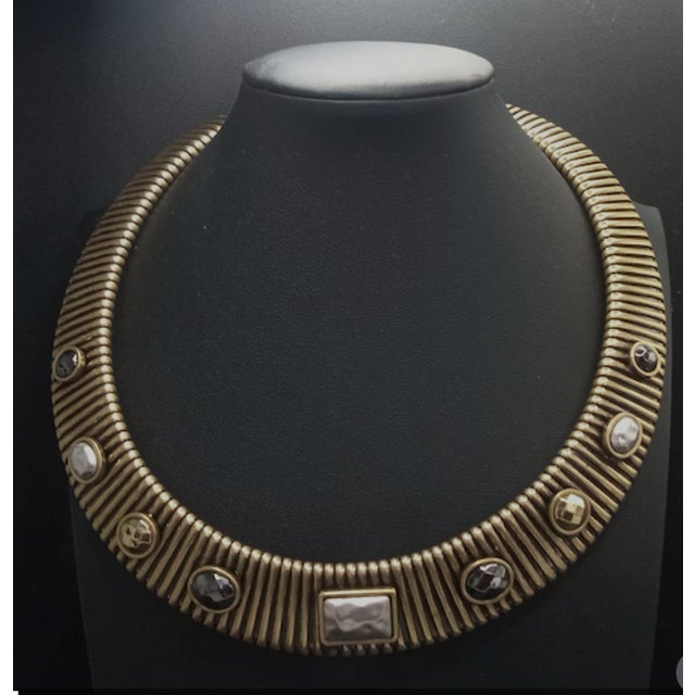 Vintage statement collar choker necklace from the 1980s/90s with a chunky and layered design featuring a mix of materials...