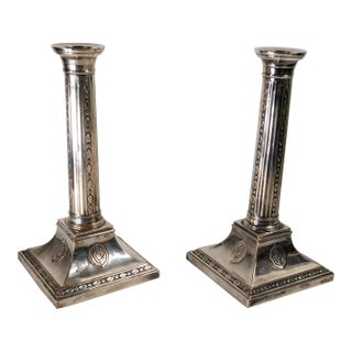 19th Century Pair of English George III Sheffield Silverplate Candlesticks For Sale