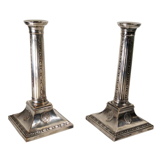 19th Century Pair of English George III Sheffield Silverplate Candlesticks For Sale