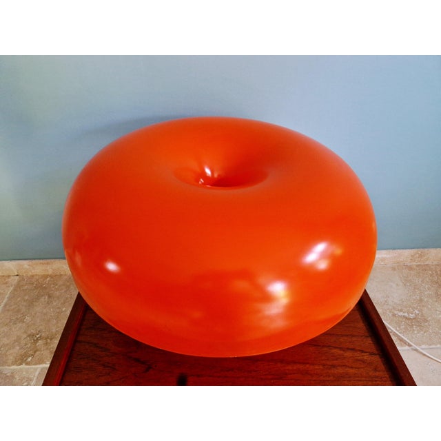 1960s Nesso Table Lamp in Fiberglass and Polyester by Giancarlo Mattioli for Artemide, 1960s For Sale - Image 5 of 18