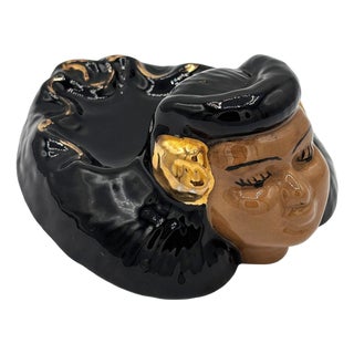 Mid 20th Century Califoria Pottery Hula Girl Ashtray by Kaye of Hollywood For Sale