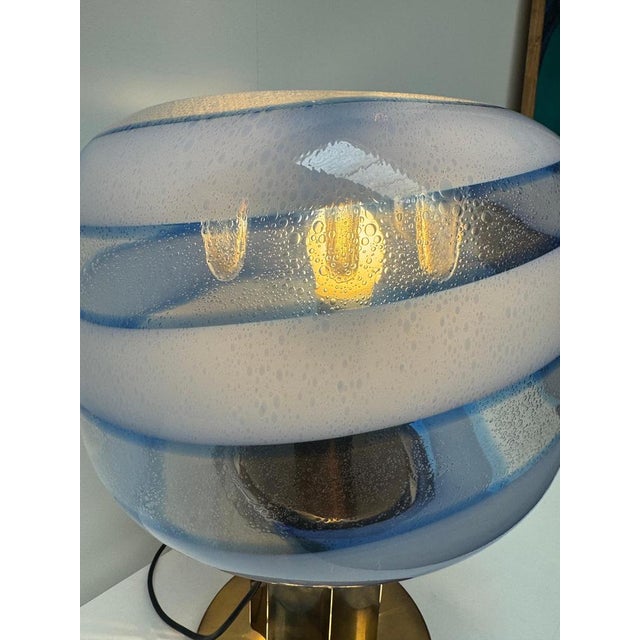 Blue Hand-Blown Glass and Brass Table Lamp attributed to Toni Zuccheri, 1970s For Sale - Image 8 of 13