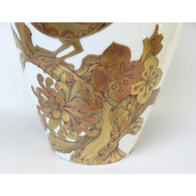 White Gold Porcelain Serenade Floor Vase from Ak Emperor, W. Germany, 1970s For Sale - Image 16 of 18