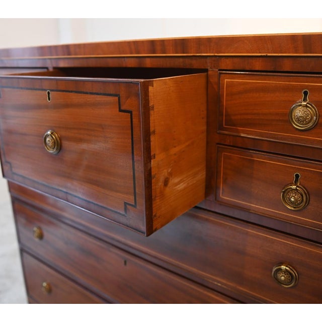 Brown Scottish Georgian Sheraton Chest of Drawers in Mahogany, 1820s For Sale - Image 8 of 14