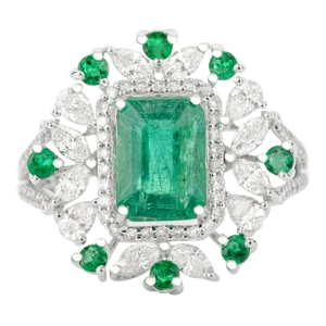 18k White Gold Princess Cut Emerald Diamond Cocktail Ring Size 7
