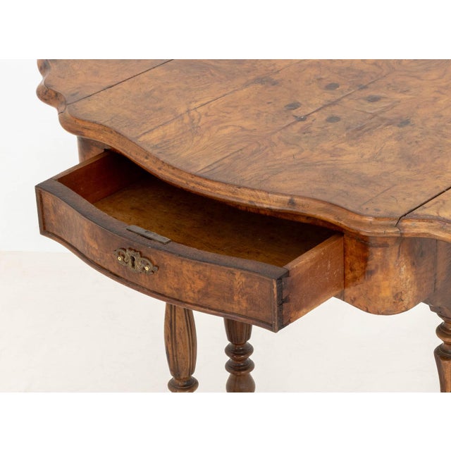 Antique Victorian Burl Walnut Pembroke Table, 19th Century For Sale In New York - Image 6 of 9