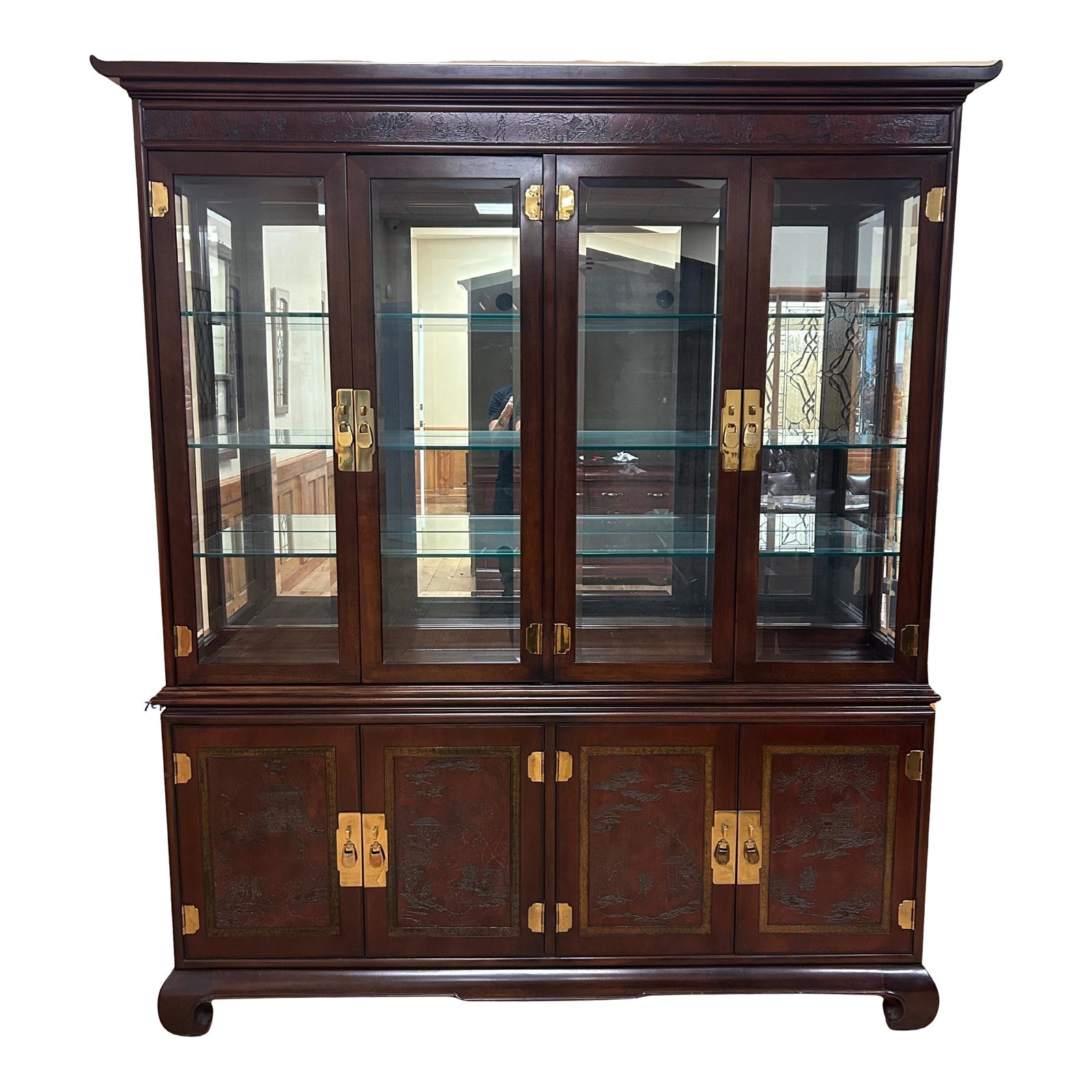 Drexel Heritage Ming Treasure Chinoiserie Style Mahogany Hutch