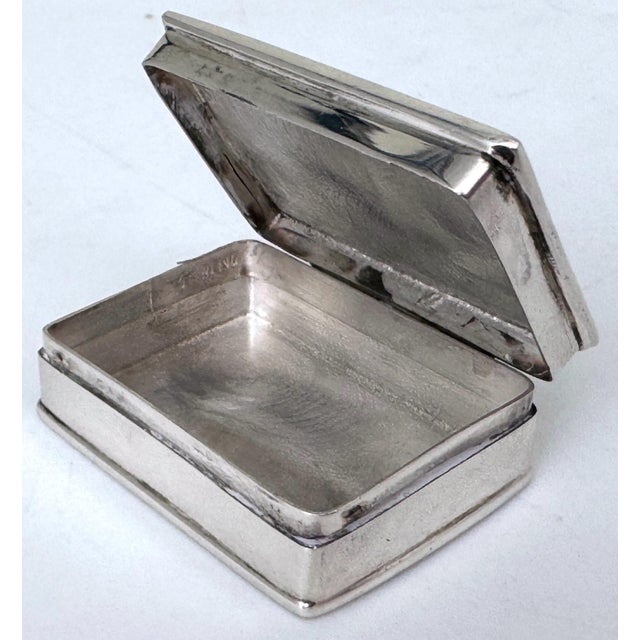 Sterling Silver Pill Box Equestrian Enamel Scene, in the English Style, 20th C. For Sale - Image 9 of 10