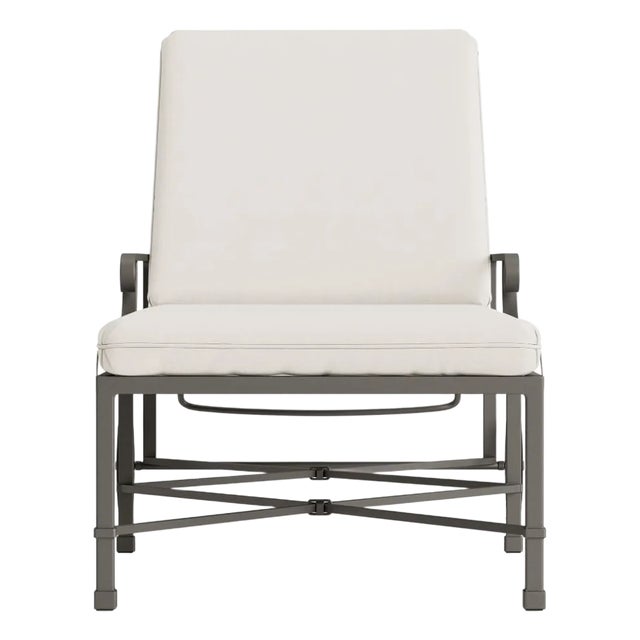 Brown Jordan Venetian Adjustable Chaise With Wheels, Mica frame with Fusion Natural fabric For Sale