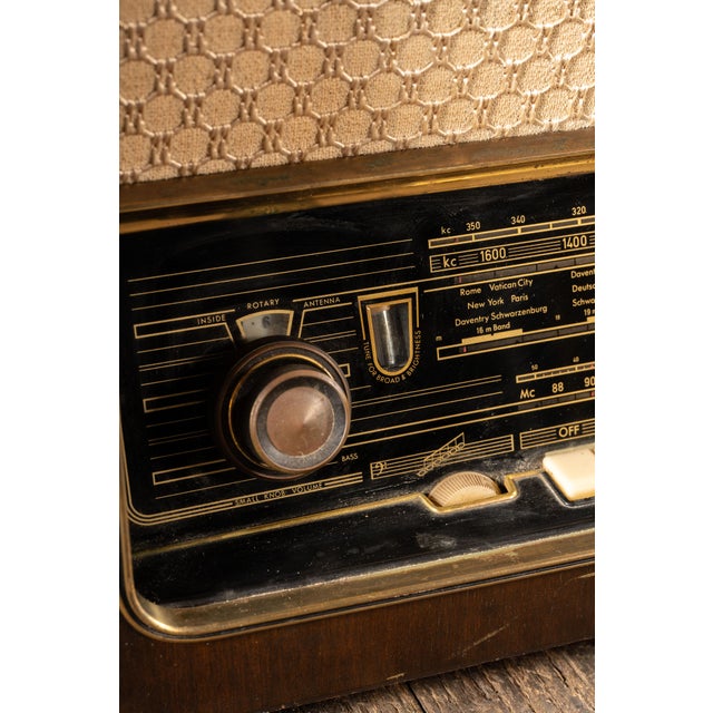 C. 1950 Working Telefunken Opus 7 Hi-Fi Tube Radio For Sale - Image 10 of 18