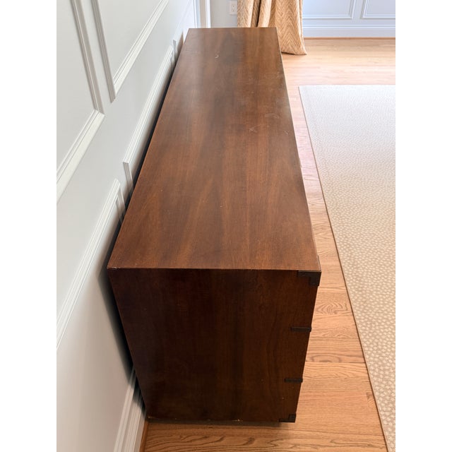 Wood Mid-Century Henredon 7 Drawer Dresser For Sale - Image 7 of 11