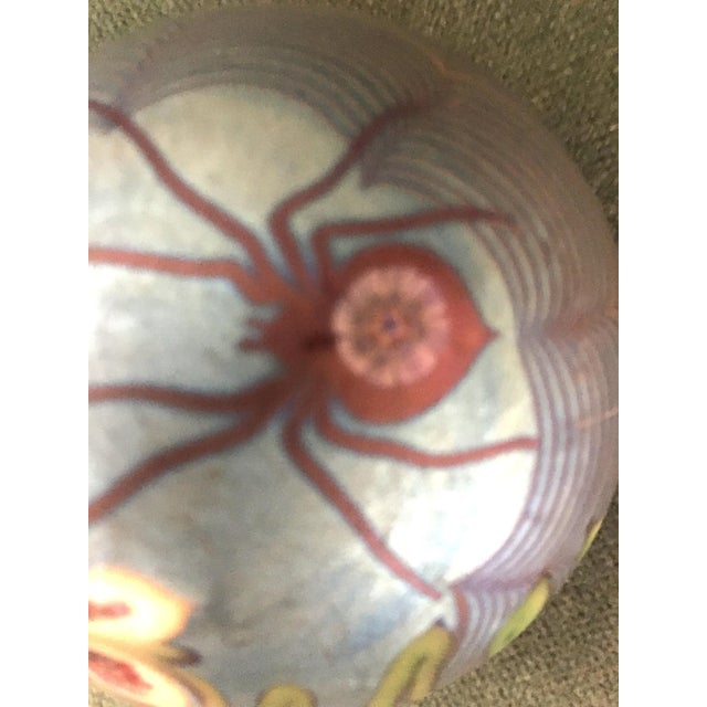 Orient & Flume Signed Spider Art Glass Paperweight 1979 Iridescent Blue For Sale - Image 4 of 8