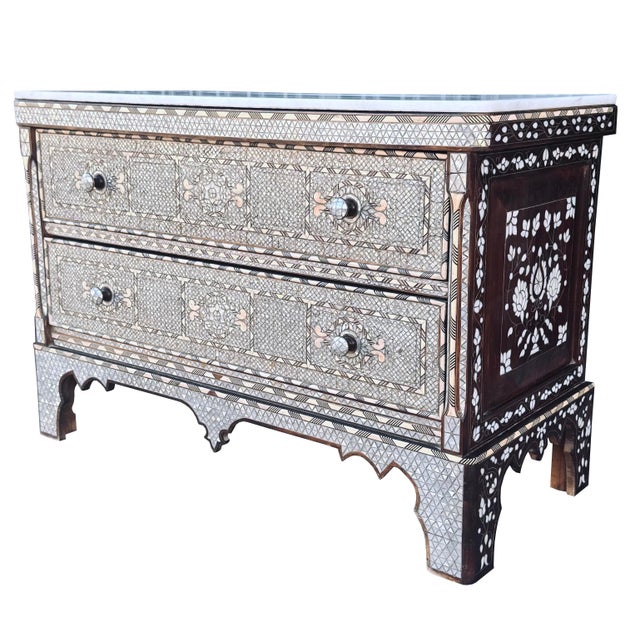 Moroccan Pair of Antique Syrian Mother-of-Pearl Inlay Nightstands With Marble Tops, Late 19th Century For Sale - Image 3 of 8