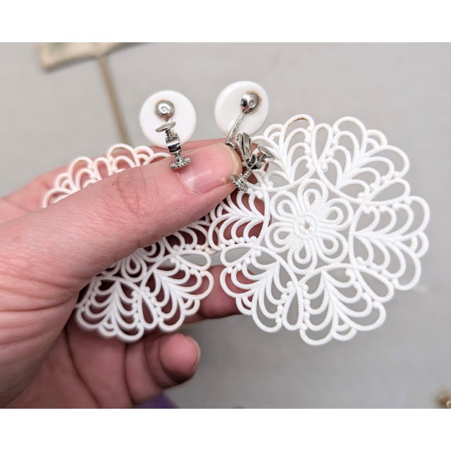 Napier Vintage 1960s Signed Napier White Lucite Cut Out Drop Clip Earrings For Sale - Image 4 of 7
