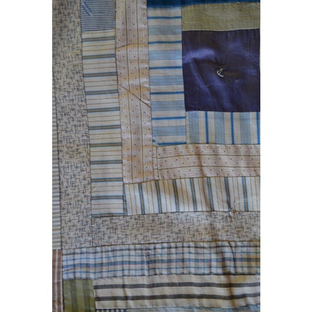 Early Log Cabin Quilt With a "Barn Raising" Layout For Sale - Image 12 of 15