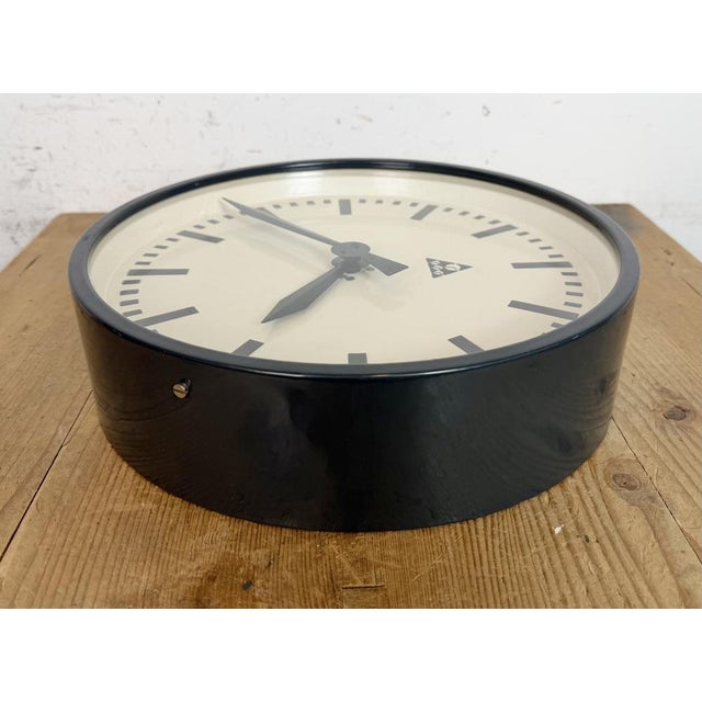 Industrial Factory Wall Clock from Pragotron, 1960s For Sale - Image 11 of 17