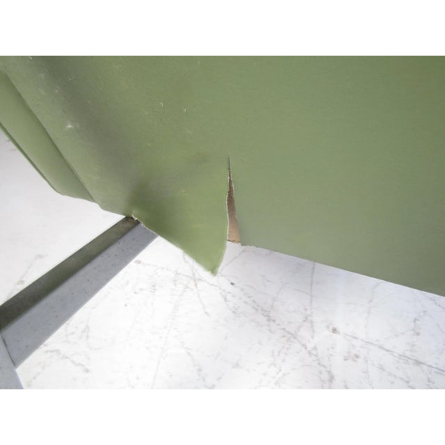 Mid-Century Modern 1970s Pair of Mid-Century Modern Vinyl Lounge Chairs - 2 Pieces For Sale - Image 3 of 9