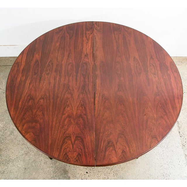 1960s Mid Century Danish Modern Dining Table Oval Rosewood Extension X1 Denmark Round For Sale - Image 4 of 12