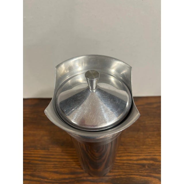 Vintage Cocktail Shaker Circa 1930’s - Manning & Bowman Company For Sale - Image 4 of 6