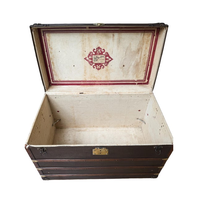 French Leather and Brass Bound Steamer Trunk - À La Malle Édison, Paris For Sale - Image 12 of 15