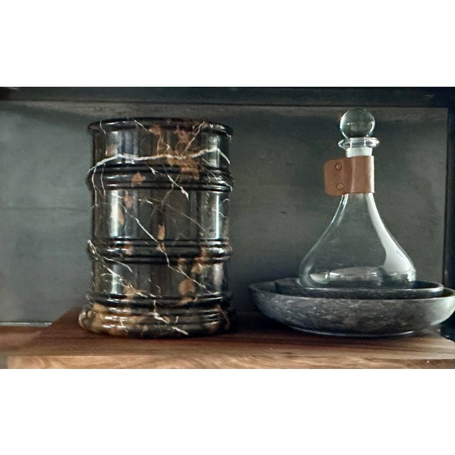 Very thick and solid, it can handle a heavy weight floral arrangement. Ideal size for a mantle or table top. The palette...