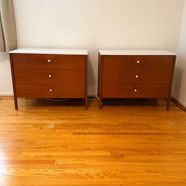 Brown Pair 1950s Florence Knoll 3-Drawer Dressers, 225-1 For Sale - Image 8 of 13