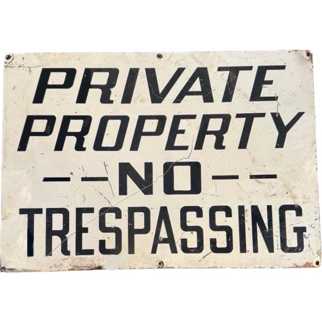 Art Deco 20”x14” Vintage ‘Private Property - No Trespassing’ Industrial Porcelain Enamel Sign | c.1940 For Sale - Image 3 of 5