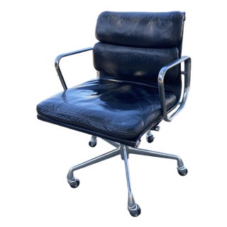 Vintage Soft Pad Management Aluminum Leather Desk Chair Attributed to Herman Miller For Sale