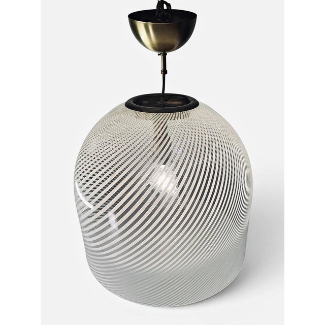 Large Tessuto Pendant Light with Brass Fittings from Venini, 1960s For Sale - Image 3 of 9