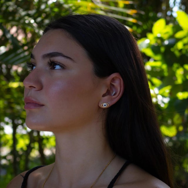 Blue Sapphire Diamond & Gold Evil Eye Stud Earrings, A Pair For Sale In Miami - Image 6 of 8