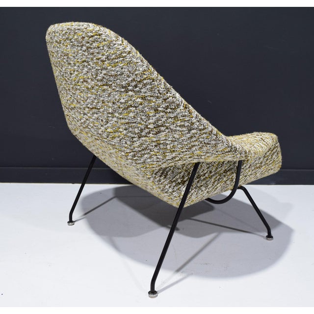 Mid-Century Modern Eero Saarinen for Knoll Womb Chair Is French Boucle" For Sale - Image 3 of 9