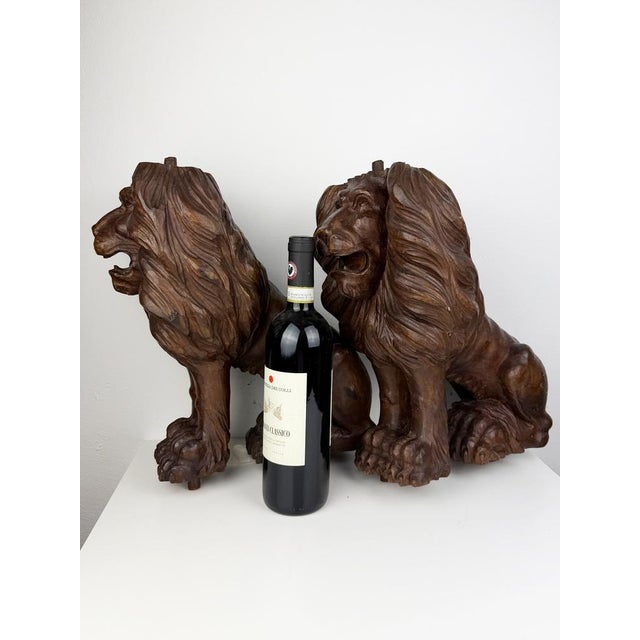 Antique Renaissance Revival Italian Hand-Carved Wooden Lions, 1890s, Set of 2 For Sale - Image 6 of 18