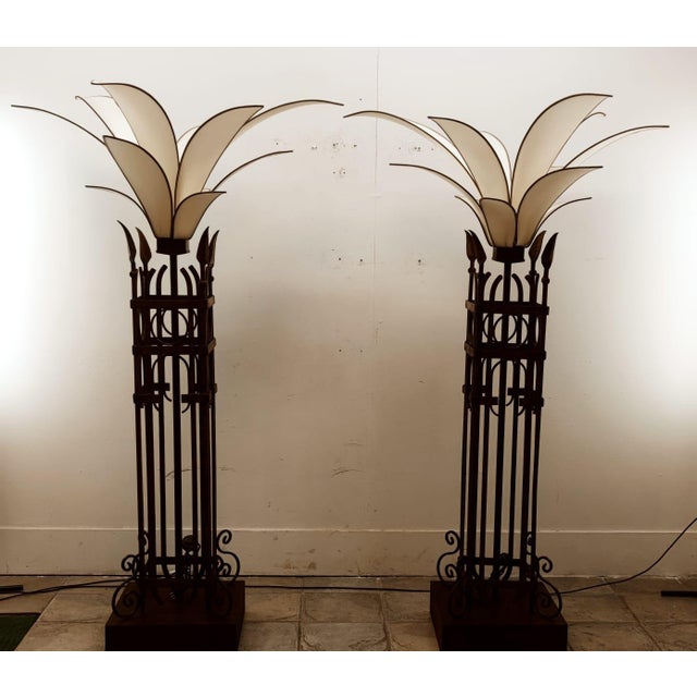 Mid-Century Modern Vintage Iron Palm Tre Floor Lamp with Fabric Petals For Sale - Image 3 of 18