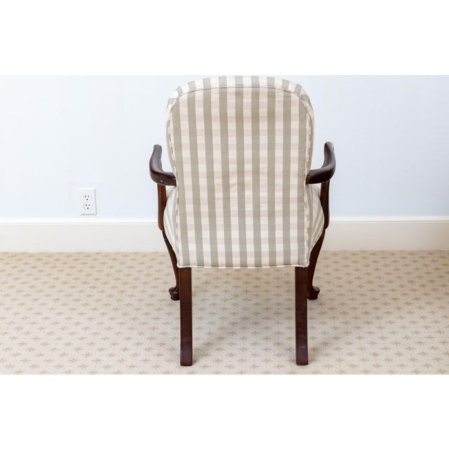 Queen Anne Mid 20th Century Queen Anne Style Mahogany Upholstered Armchair For Sale - Image 3 of 11