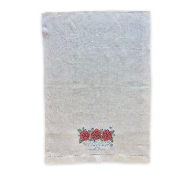 Vintage Linen Tea Towel Appliqué Stylized Roses 1930s Art Deco Graphic Embroidery For Sale - Image 10 of 10