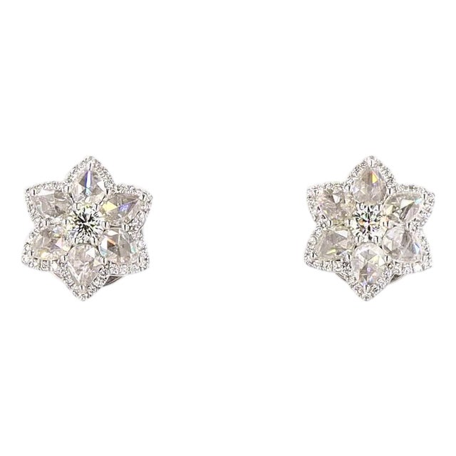 0.54 Carat Diamond Gold Earrings, Pair For Sale