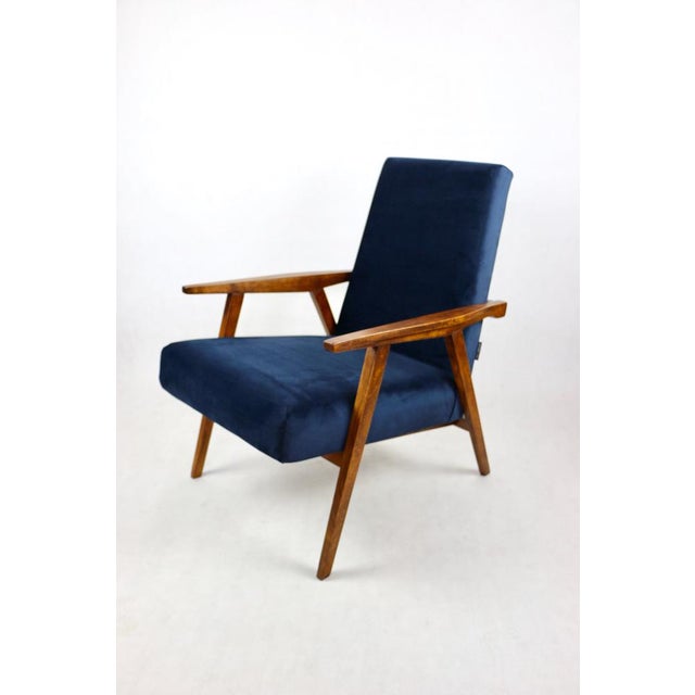 Mid-Century Modern Vintage Loft Armchair in Navy Blue Velvet, 1970s For Sale - Image 3 of 11