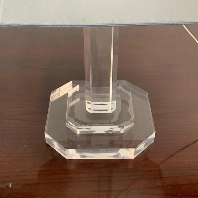 Plastic Mid-Century Modern Italian Table Lamp in Acrylic Glass, Italy, 1970s For Sale - Image 7 of 16