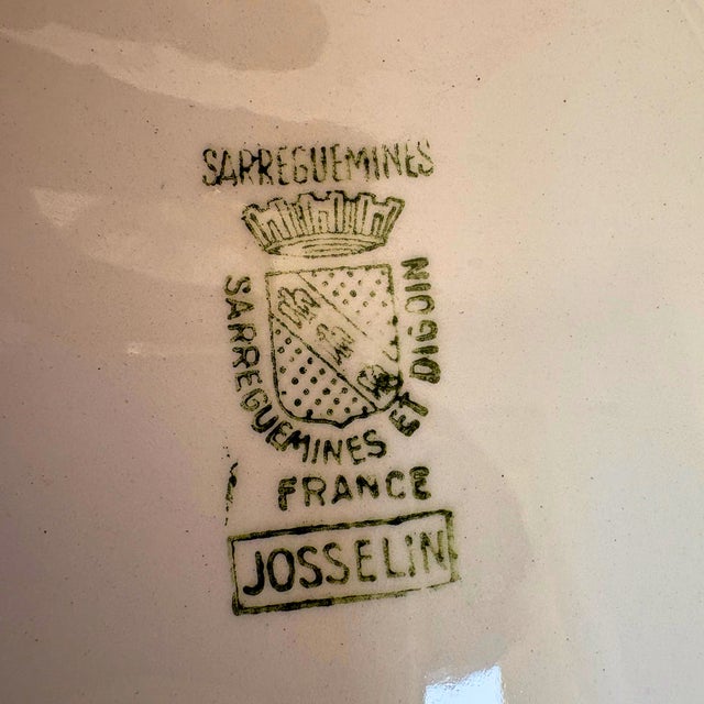 Large Antique Josselin Bowl with Red Stencil Rose Pattern from Sarreguemines, 1920 For Sale - Image 4 of 5