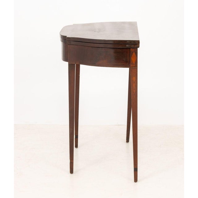 Early 19th Century American Federal Inlaid Mahogany Card Table For Sale - Image 5 of 11