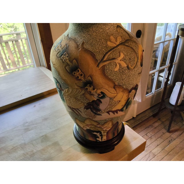 Frederick Cooper Vintage Frederick Cooper Table Lamp Features a Chinoiserie Bird Design For Sale - Image 4 of 11