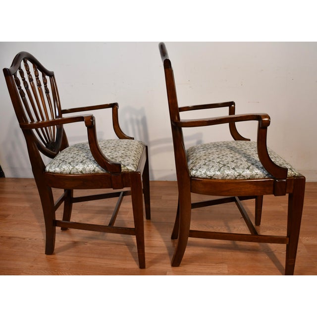 1920 Antique English Solid Walnut Shield-Back Set of Six Dining Chairs For Sale - Image 6 of 18